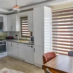 3 Bedroom - Close To The Center *