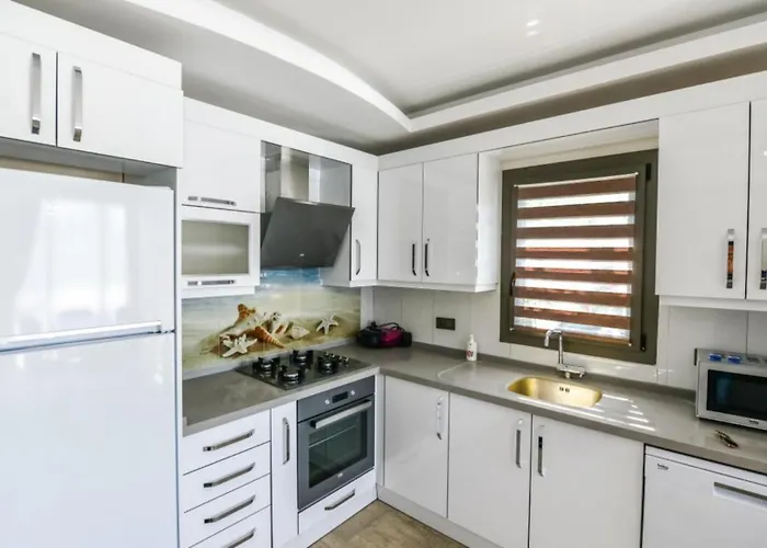 3 Bedroom - Close To The Center 别墅