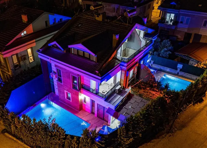别墅 3 Bedroom - Close To The Center *