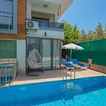 Villa 3 Bedroom - Close To The Center