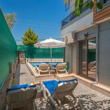 3 Bedroom - Close To The Center