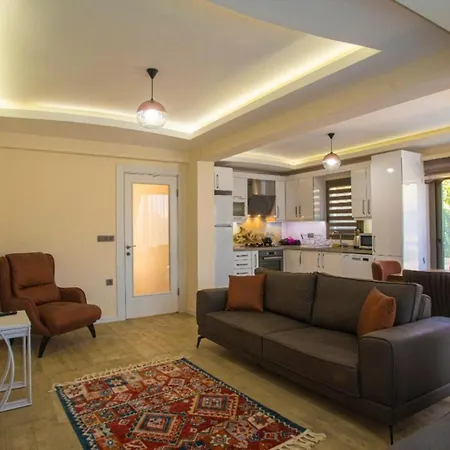 3 Bedroom - Close To The Center